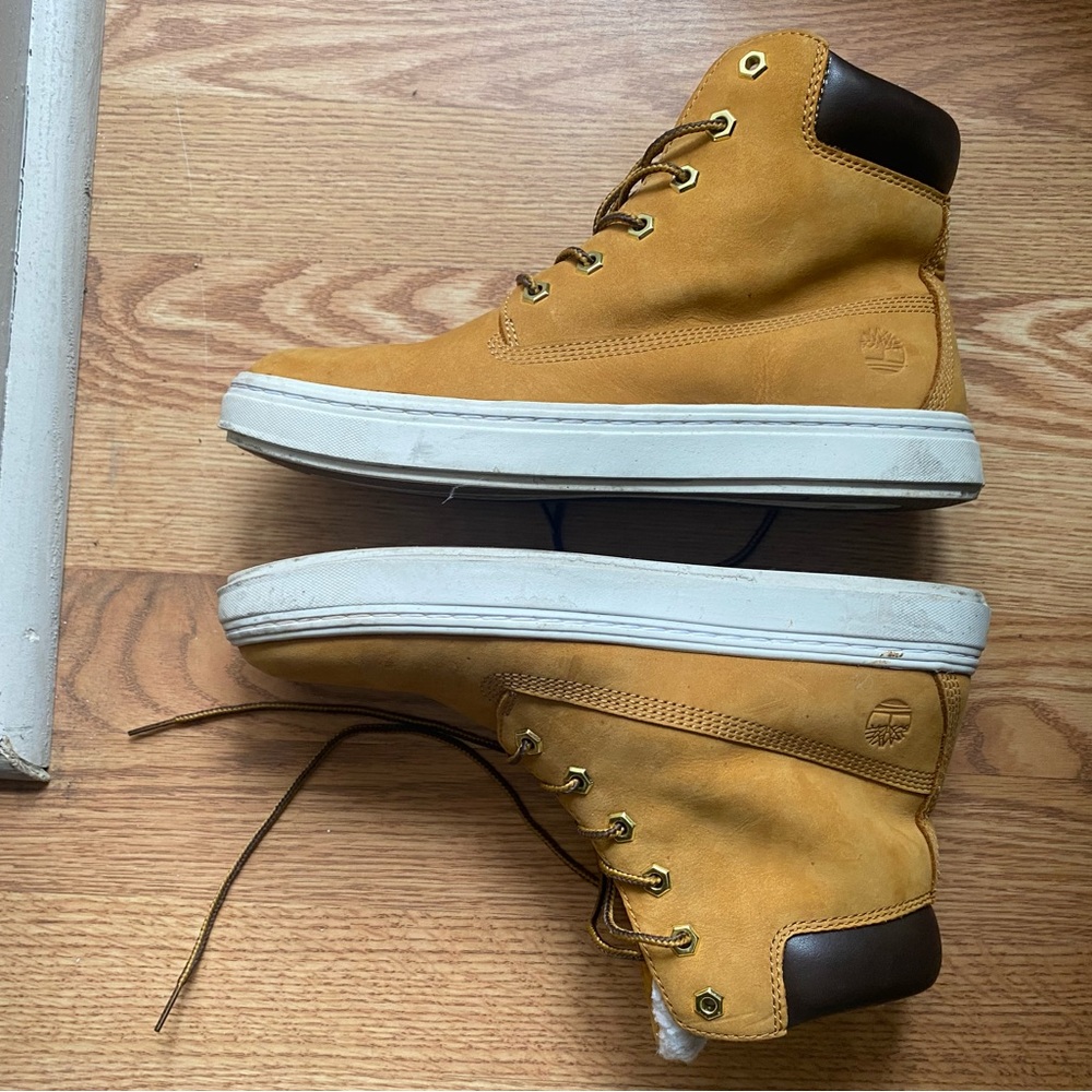 Timberland Suede Sneaker Boot Women Size 8.5 Sherpa Lined